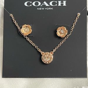 Open Circle Necklace Tea Rose Stud 